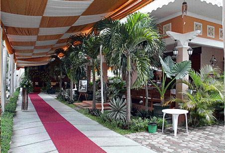 Patria Garden Hotel Blitar Luaran gambar