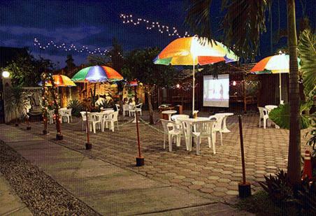 Patria Garden Hotel Blitar Luaran gambar